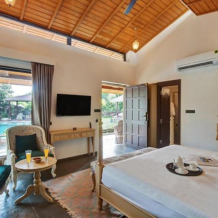 Stayvista'S The Earthen Boutique - City Escape With Spacious Pool, Terrace, Lawn & Indoor-Outdoor Games Udaipur Kültér fotó
